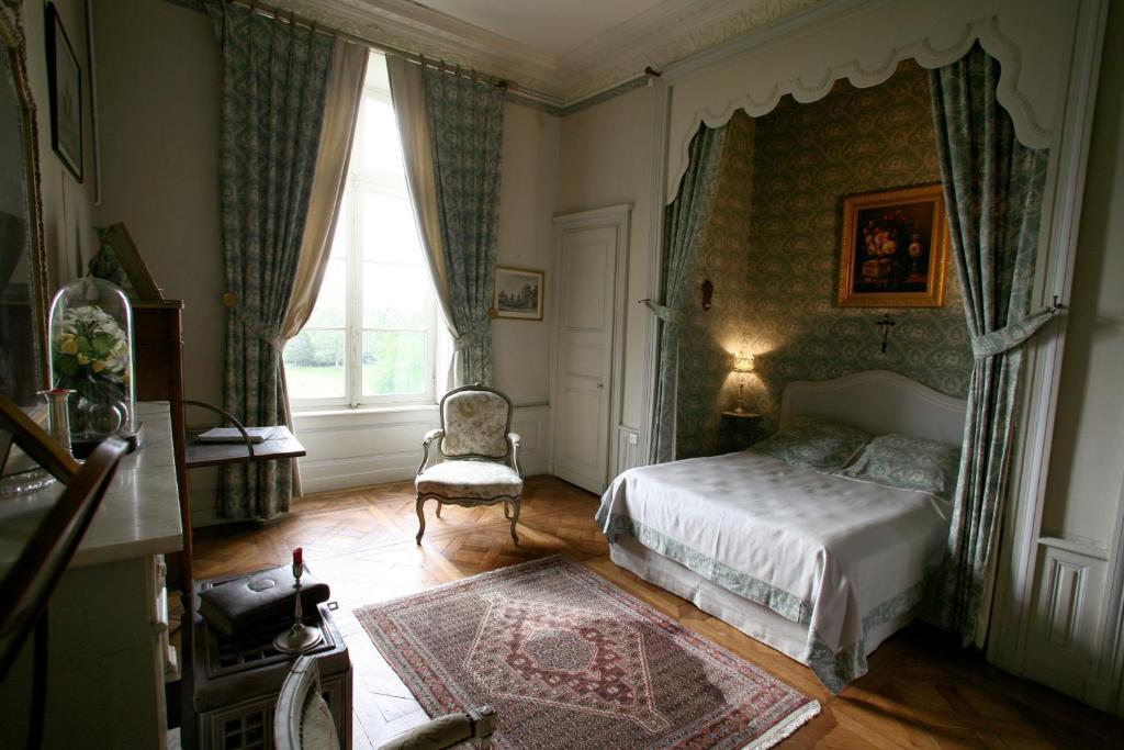 Chateau De Beaujeu Sens-Beaujeu Номер фото